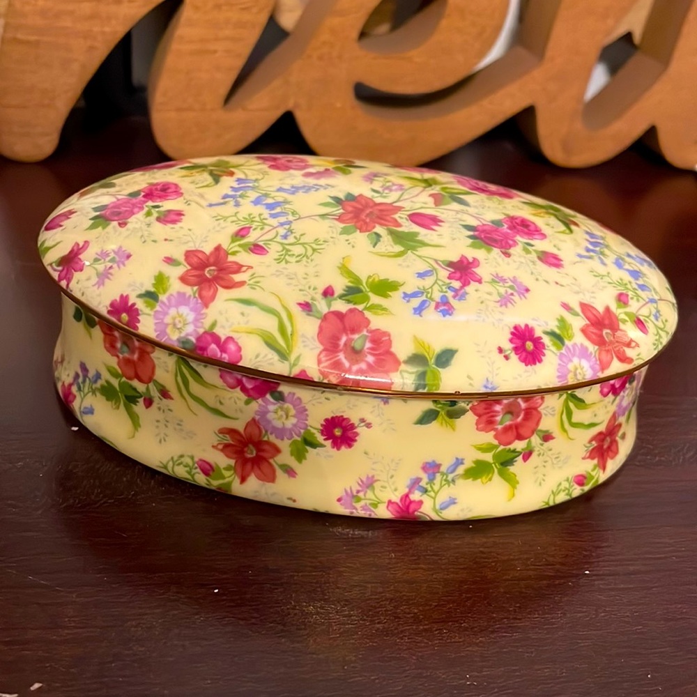 Vintage Formalities by Baum bros jewelry porcelain box